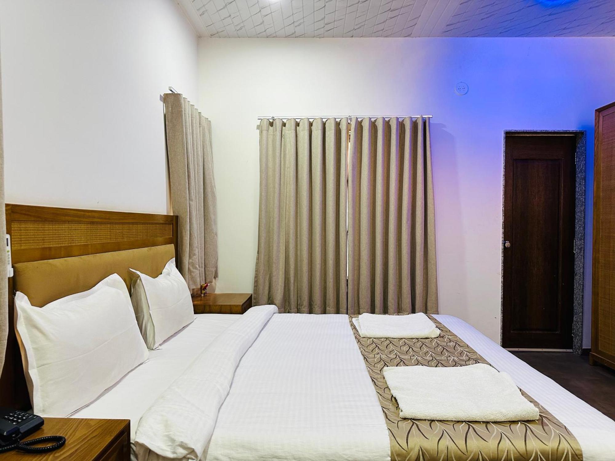 Lion Park Hotel & Resorts Sasan Gir Extérieur photo