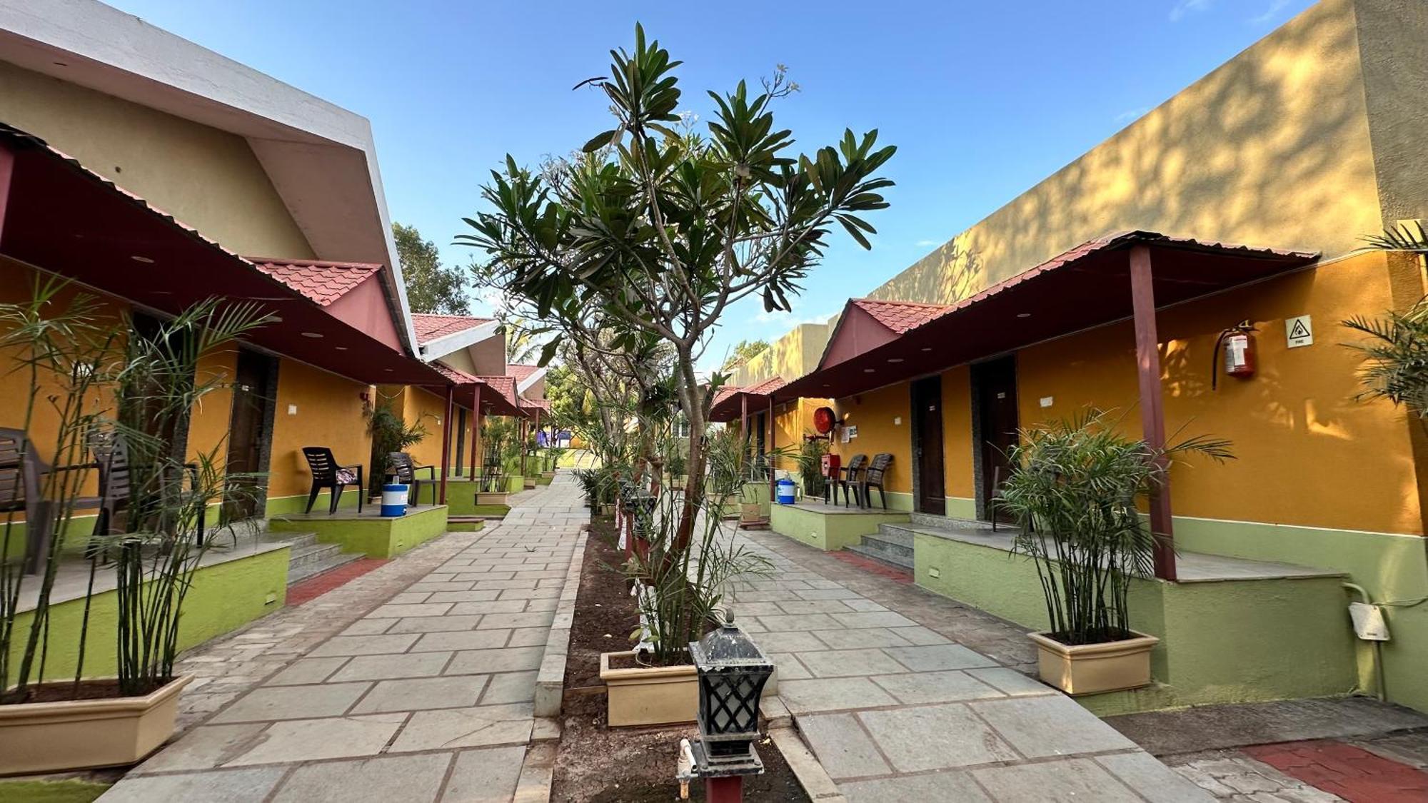 Lion Park Hotel & Resorts Sasan Gir Extérieur photo