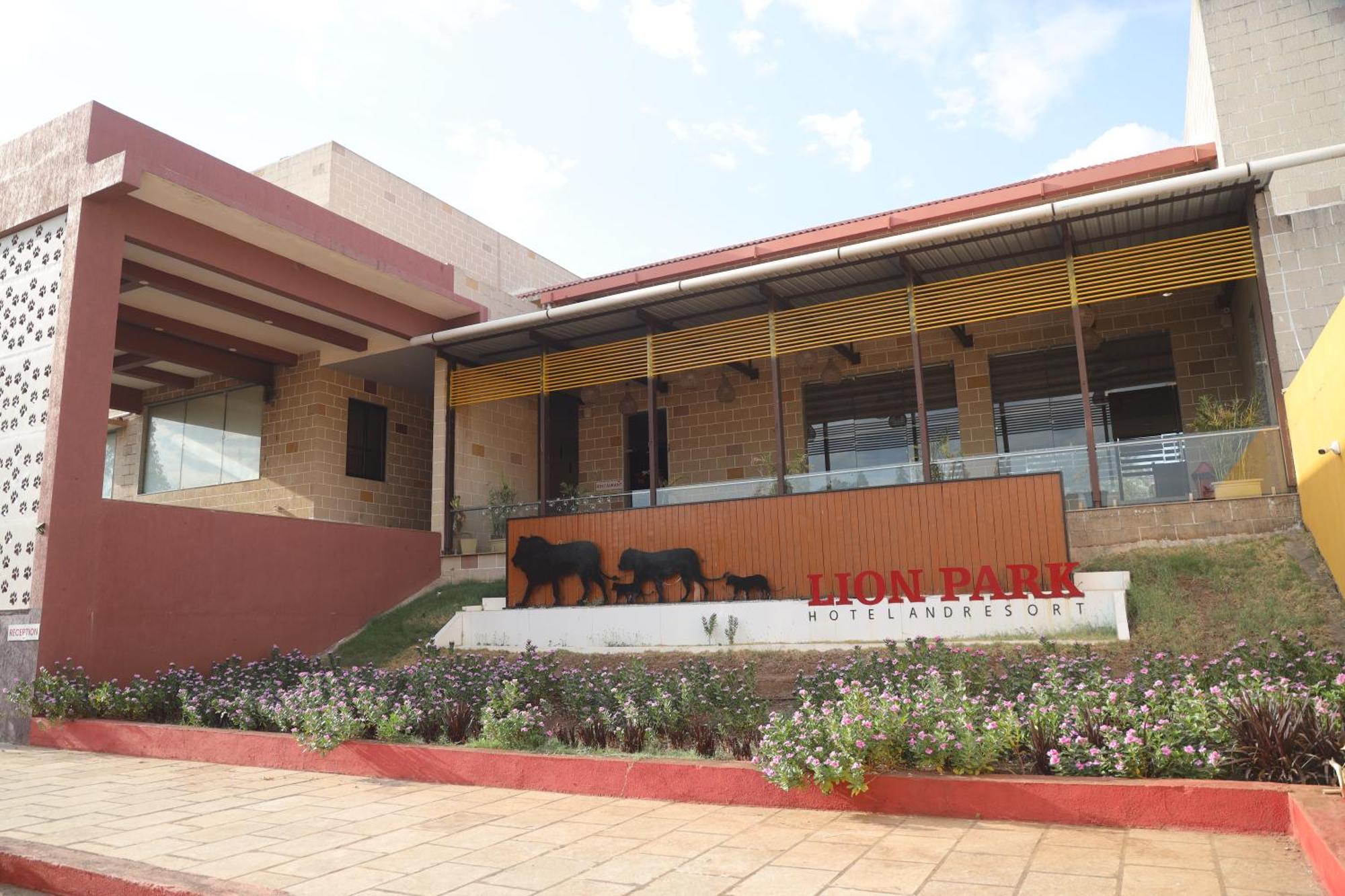 Lion Park Hotel & Resorts Sasan Gir Extérieur photo