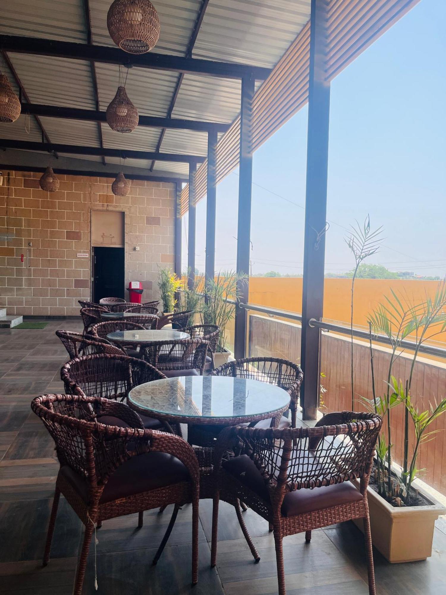 Lion Park Hotel & Resorts Sasan Gir Extérieur photo