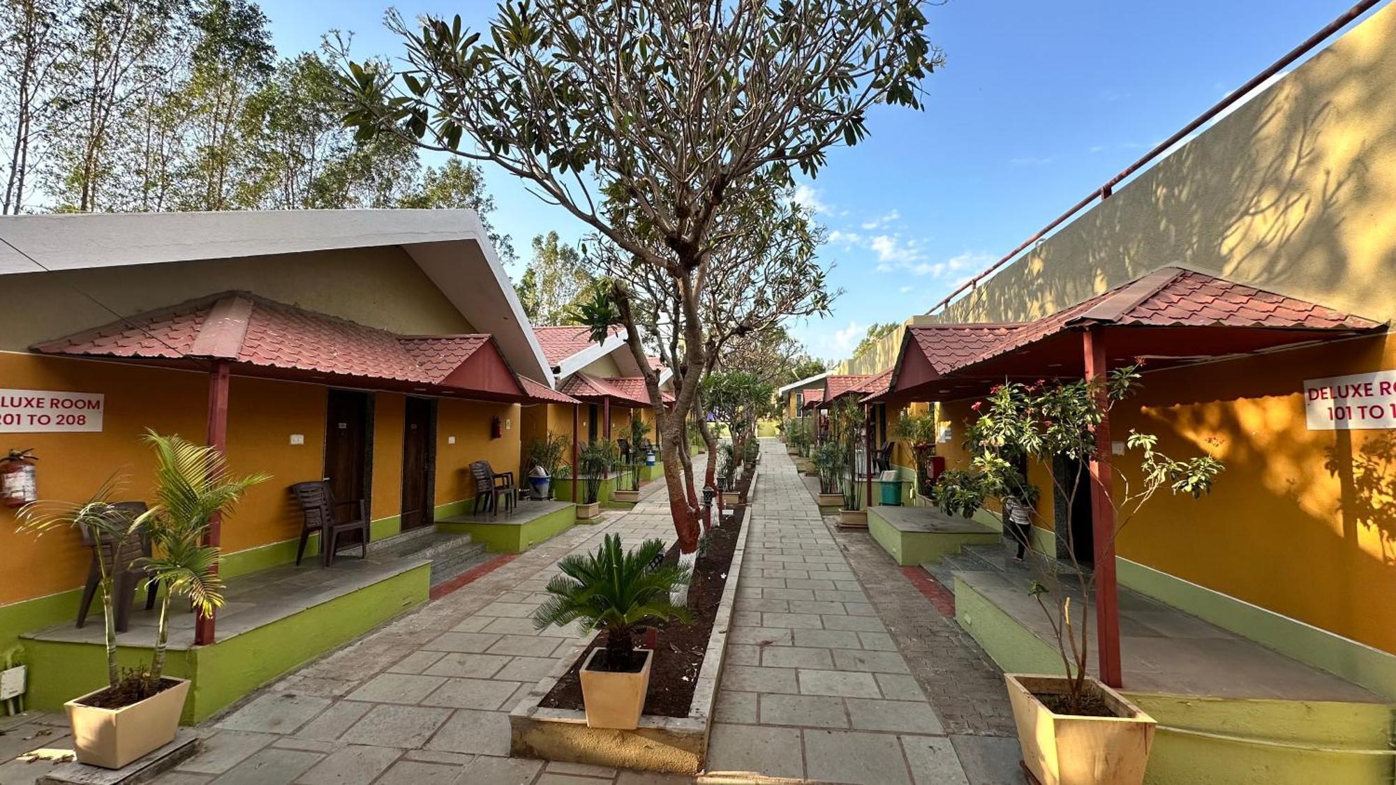 Lion Park Hotel & Resorts Sasan Gir Extérieur photo